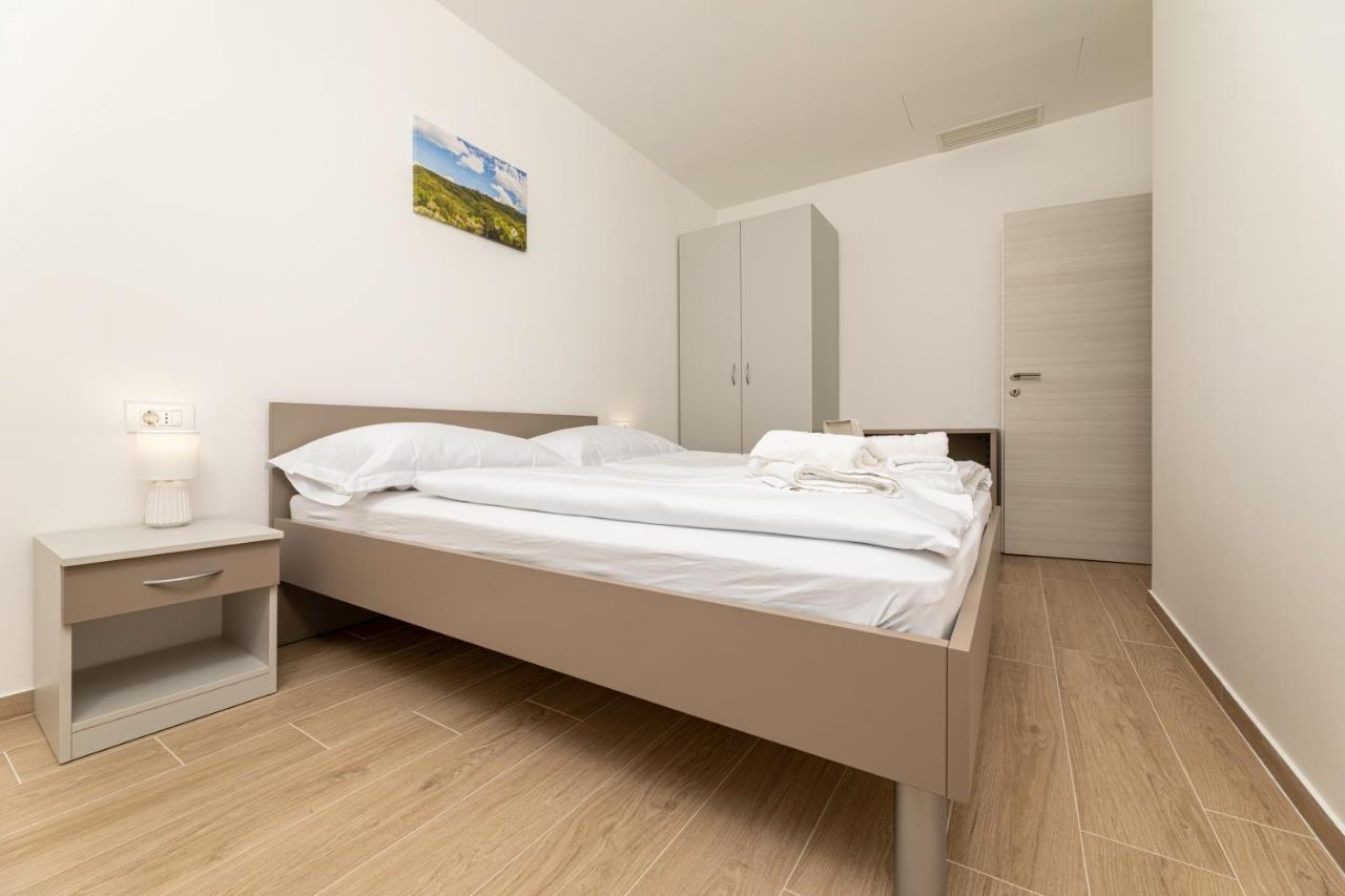 Apartments Sucic 2 Soline  Exterior photo